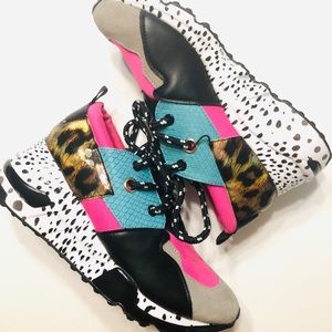 ❌SOLD❌Steve Madden Multi Bright